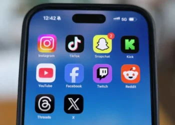 Reino Unido planea un toque de queda nocturno de redes sociales para los jóvenes de 16 y 17 años