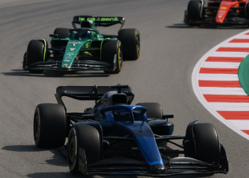 Williams habla del incidente Sainz-Piastri e inculpa... a Alonso
