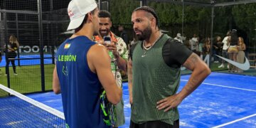 What the Hell Is Drake Doing at a Mansion in New Jersey?