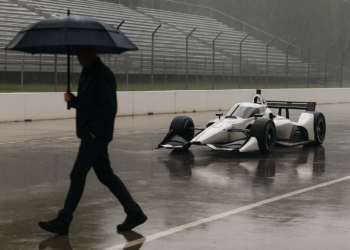 La lluvia impide la disputa del GP de Milwaukee: el título de Palou se retrasa al domingo