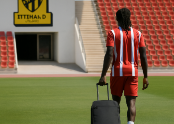 El Almería ultima otra millonaria venta: Lopy se marcha al Al Ittihad y dejará 19 millones