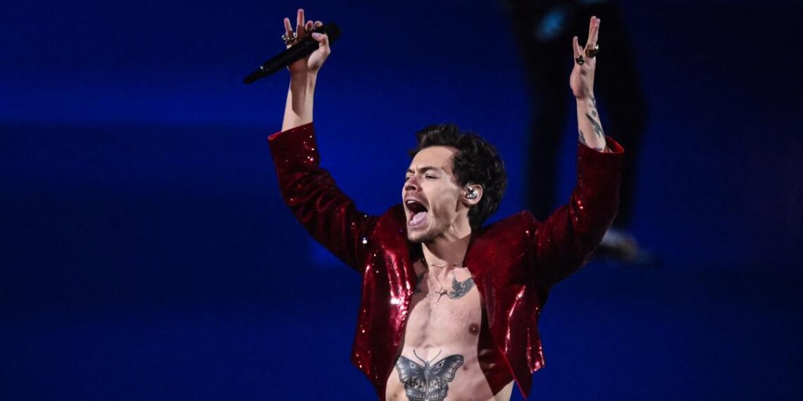 Detienen a 21 presuntos revendedores de boletos en concierto de Harry Styles en el Estadio GNP