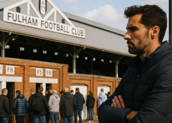 Primera rajada de Arbeloa, que no suma en la Premier, con el Fulham: "No corrimos y merecimos perder"
