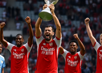 Arsenal aplasta al nuevo City de Maresca y levanta la Community Shield