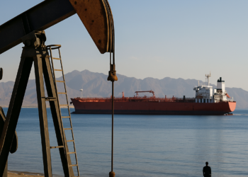 El precio del petróleo abrió al alza mientras crece la incertidumbre sobre la reapertura del estrecho de Ormuz