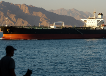 El precio del petróleo sube ante la preocupación por los planes de reapertura del estrecho de Ormuz