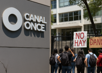 Denuncia Canal Once daños a videoteca; alumnos lo niegan