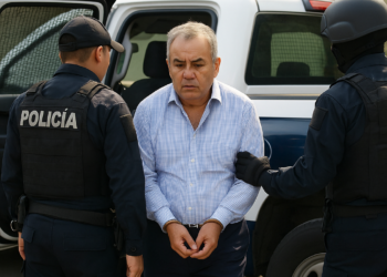 Detienen a ex Gobernador Ángel Aguirre por caso Ayotzinapa