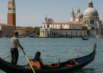 From Sophia Loren to Monica Bellucci, 20 Times Italian Bombshells Ruled the Venice Film Festival