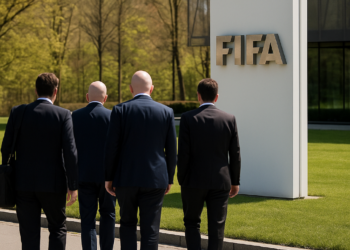 Revelan presión a directivos de FIFA para apoyar a Infantino