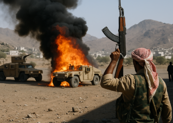 Los hutíes desafían a Arabia Saudí con ataques a sus despliegues militares en Yemen, causando 58 muertos