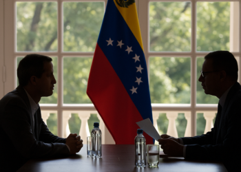 Arranca el diálogo teledirigido entre el chavismo y parte de la oposición venezolana