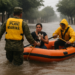 Fuerte lluvia provoca inundaciones y rescates en Culiacán