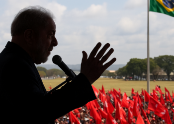 Busca Lula reelección en Brasil entre temores de injerencia
