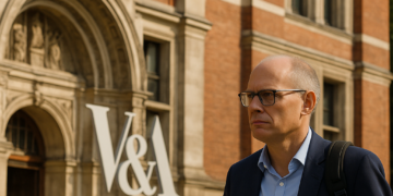 English Heritage Appoints V&A Deputy Director as New Chief Executive