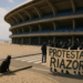 Riazor inaugura la campaña en medio de protestas