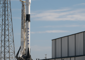 Ingresos de SpaceX aumentaron 92% en su primer informe de resultados desde su salida a bolsa