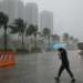 El tifón Dolphin tocó tierra en el este de China: hay evacuaciones masivas y más de 1.000 vuelos cancelados