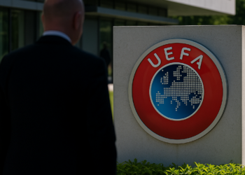 UEFA mantiene que ha perdido la confianza en la presidencia de Infantino