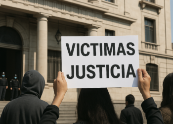 Denuncian víctimas de despojos a 14 funcionarios en CDMX