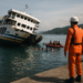 Un incidente en un ferry con 243 pasajeros en Indonesia deja al menos un muerto y 102 personas rescatadas