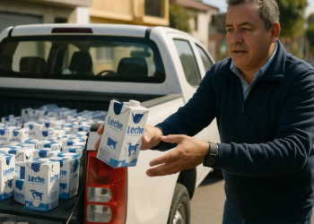 Repartió Alcalde leche robada por criminales