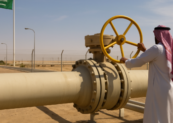Arabia Saudí cierra el oleoducto Este-Oeste, vía que usaba como alternativa a Ormuz