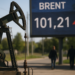 Gana crudo más de 3% y Brent cierra en 101.21 dólares