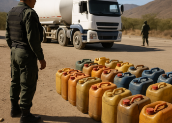 El Gobierno de Bolivia reportó el desvío irregular de dos millones de litros de combustible hacia el mercado negro