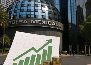Bolsa mexicana avanza y perfila ganancia semanal; destacan acciones de Alsea