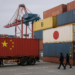 China impone tasas antidumping a producto japonés esencial para los semiconductores