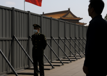 China levanta una nueva muralla hacia dentro para retener a funcionarios, activistas y cerebros de la IA