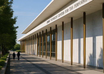 What It Was Like Inside The Kennedy Center On Its Last Day Open
