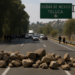 Bloquean carretera México-Toluca por disputa territorial