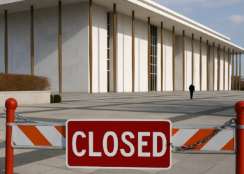 Kennedy Center Officials Extend Closure For Another Week, Citing Safety Issues