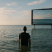 “Hombre al agua” y lo que el cine permite preguntar | Gael García Bernal