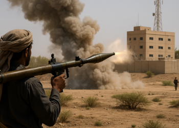 Hutíes anuncian un ataque contra una base saudita tras nuevos combates contra las fuerzas de Yemen