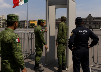 Revisan a simple vista accesos al Zócalo por el Grito