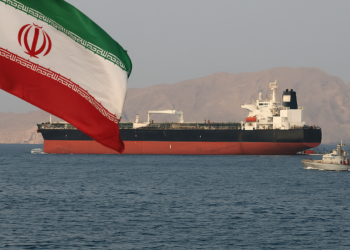 Irán anunció una "zona prohibida" cerca del estrecho de Ormuz y amenazó con sancionar a los buques que ingresen en el área