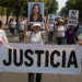 Protestan en desfile en Cuernavaca por asesinato de española