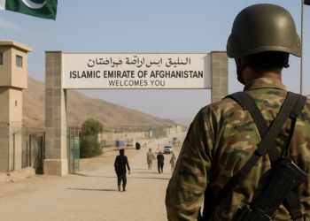 Pakistán afirma haber matado a 13 talibanes en un choque fronterizo: Afganistán lo niega