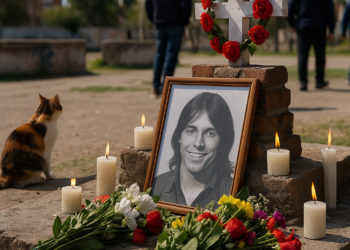 An Argentine singer who died young is worshiped as a folk saint