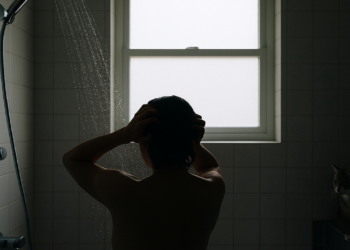 Does Showering in the Dark Lower Your Cortisol?