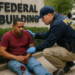 Dispara agente del ICE contra un dominicano en NY