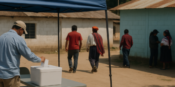 Baja participación en Bosnia en unas elecciones marcadas por la sombra del líder prorruso y la vuelta de las tensiones étnicas