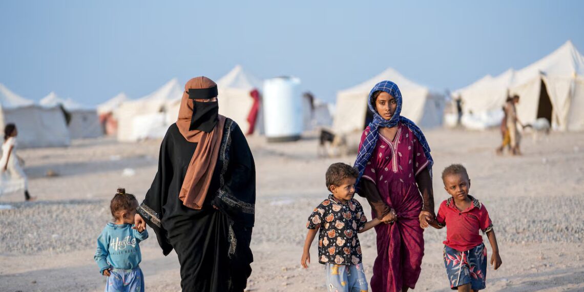El número de desplazados por la guerra en Yemen supera los 200.000 y continúa en aumento