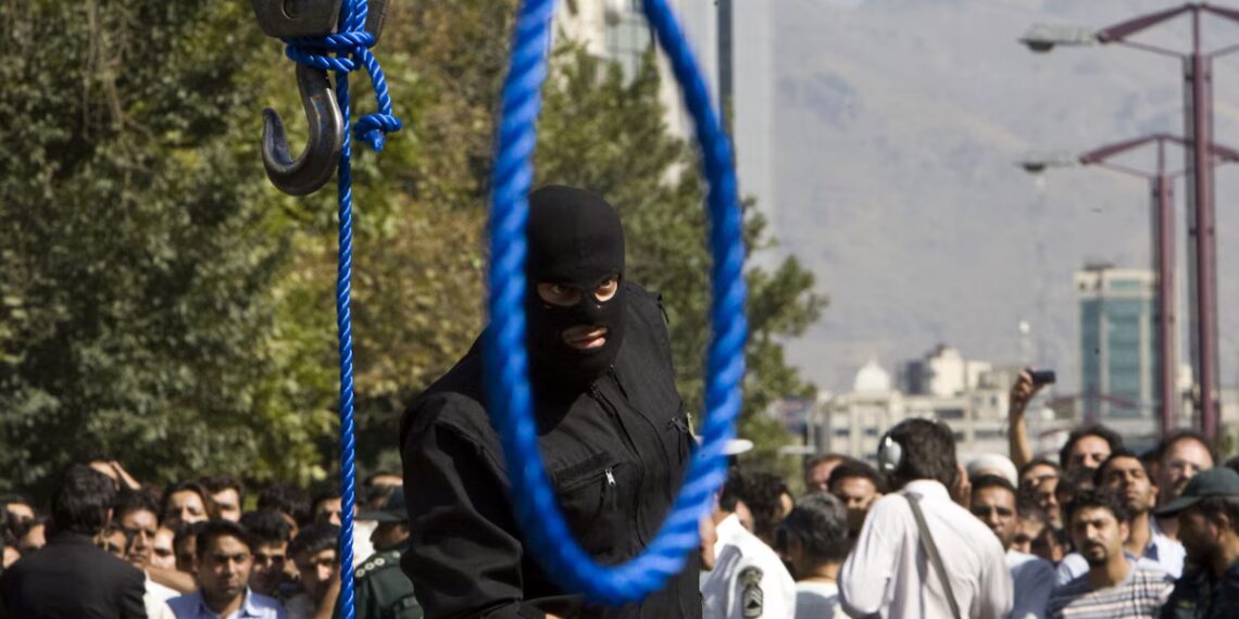 El régimen de Irán condenó a muerte a 106 personas desde las protestas de enero
