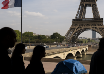 La triple crisis de Francia: el nuevo enfermo de Europa