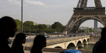 La triple crisis de Francia: el nuevo enfermo de Europa