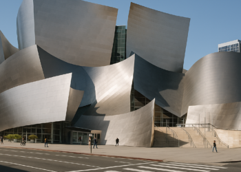 New Gehry concert hall takes shape in downtown Los Angeles